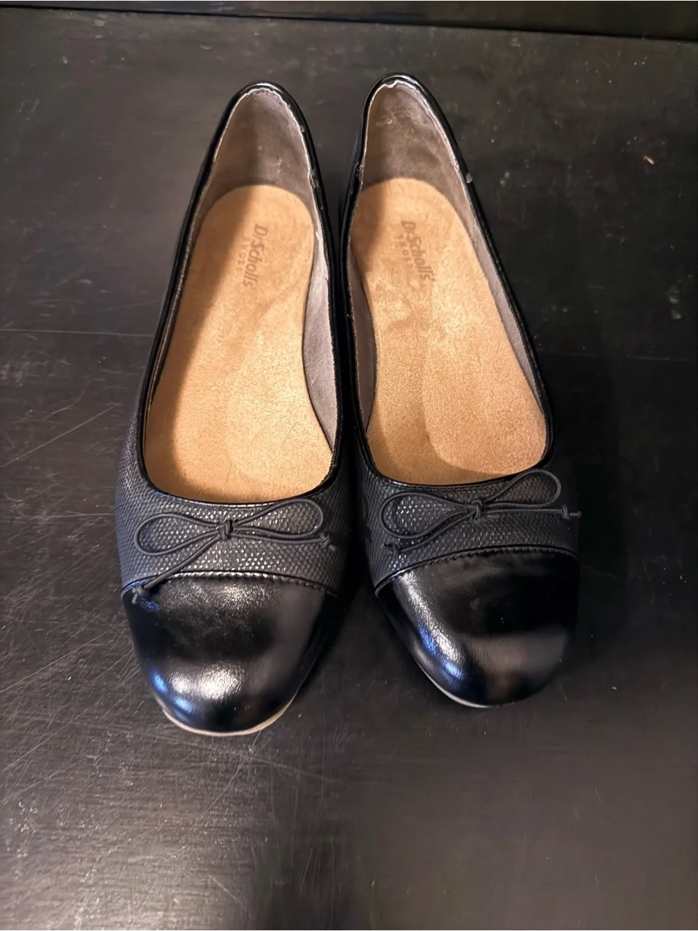 Dr. Scholl's Black Ballet Flats with Cap Toe Bow